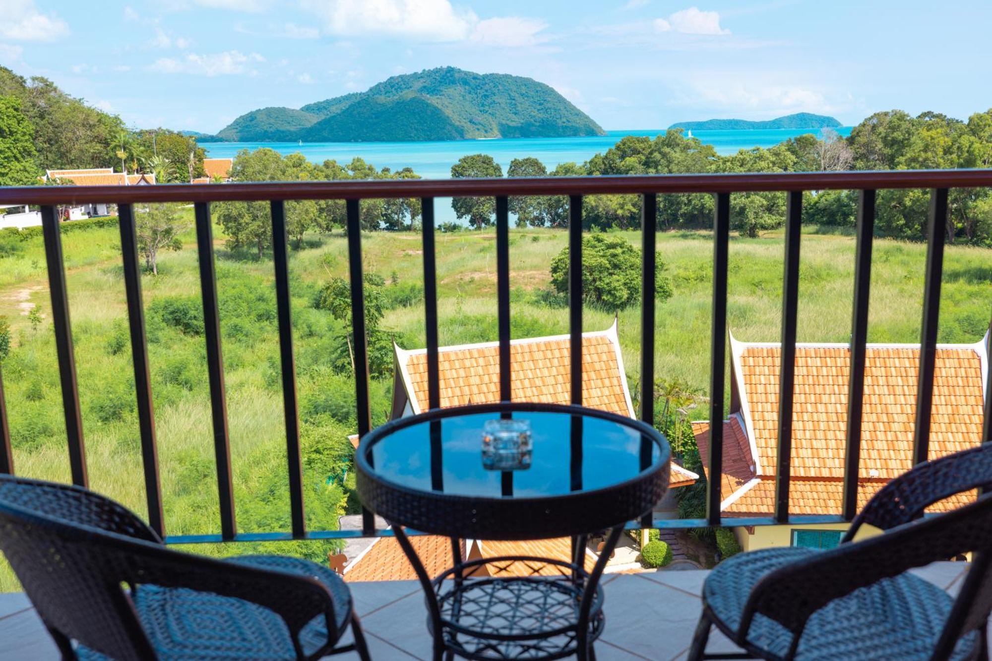 Phuket Kana International Hotel普吉岛卡娜国际酒店 Rawai Exterior foto